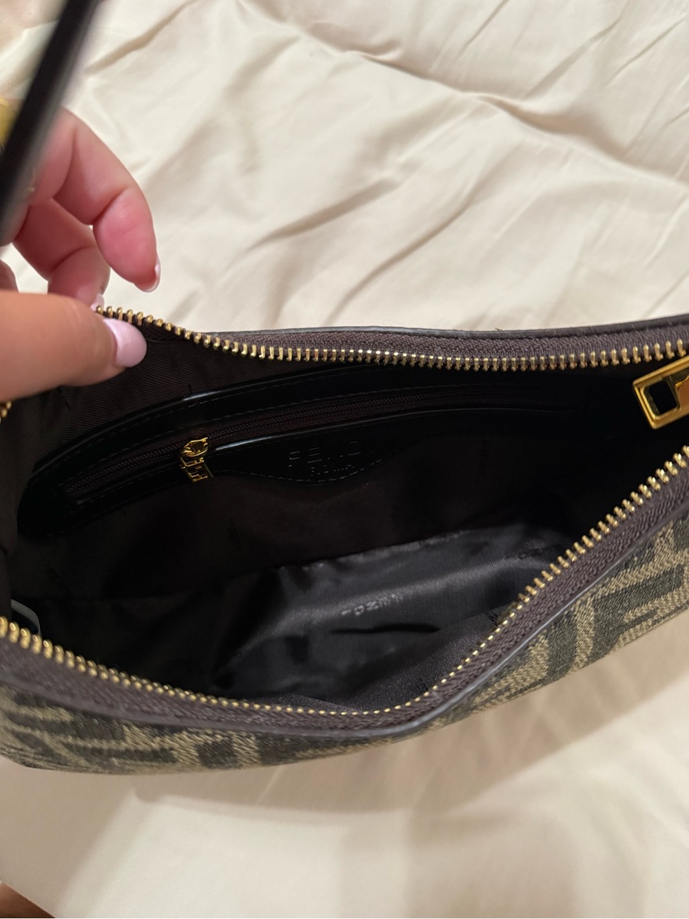 Brown purse - Picture 2 of 4
